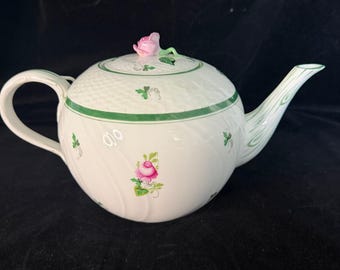 Herend Hungary Vienna Rose Teapot Hand Painted Green Trim Rose Finial 7.5" tall