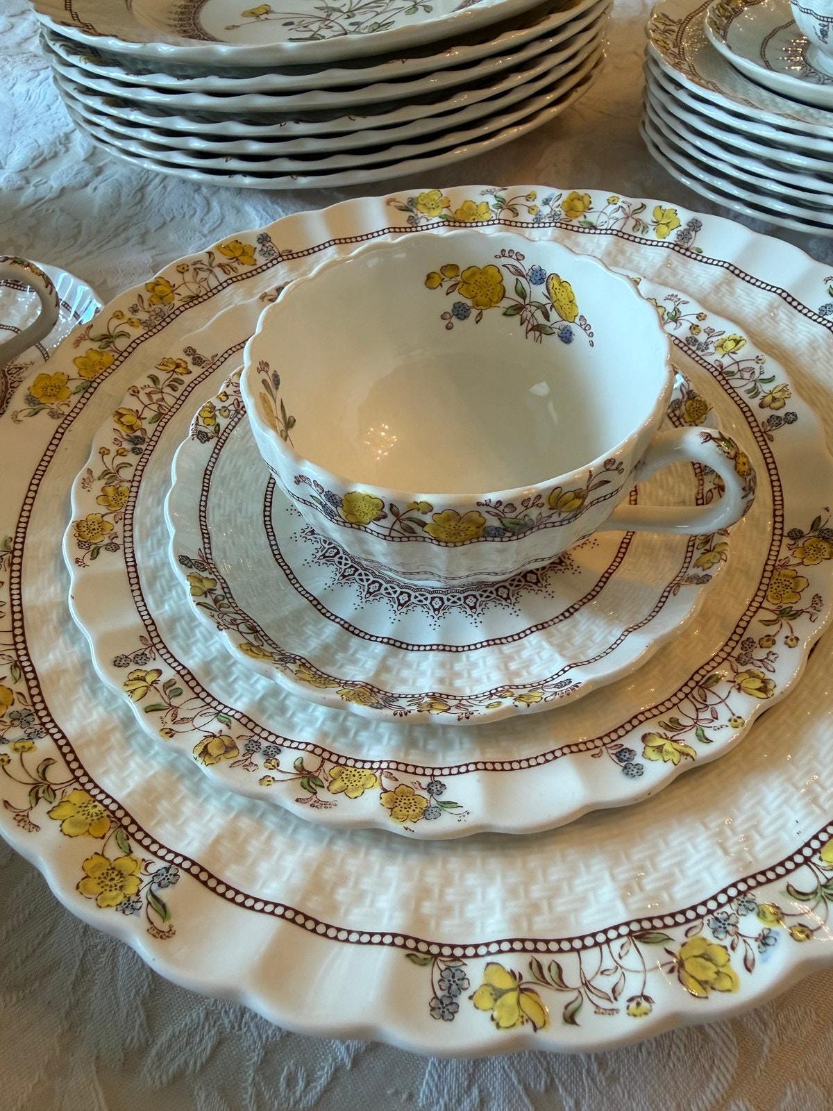 Vintage Dinnerware Sets for 8 - Etsy