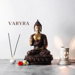 Buddha Meditating Brass Statue, Antique Sculpture for living room or home decor, Vintage style Centerpiece