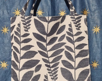 Small tote bag
