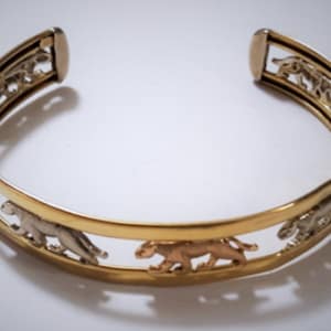 Vintage 750 18K Rose White & Yellow Gold Cutout Panthers Cuff Bracelet