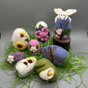 needle felted Easter Egg, Easter Egg,  Easter gift,  Needle felted egg, Egg with flower, ladybug, needle felted Easter egg with Cross,