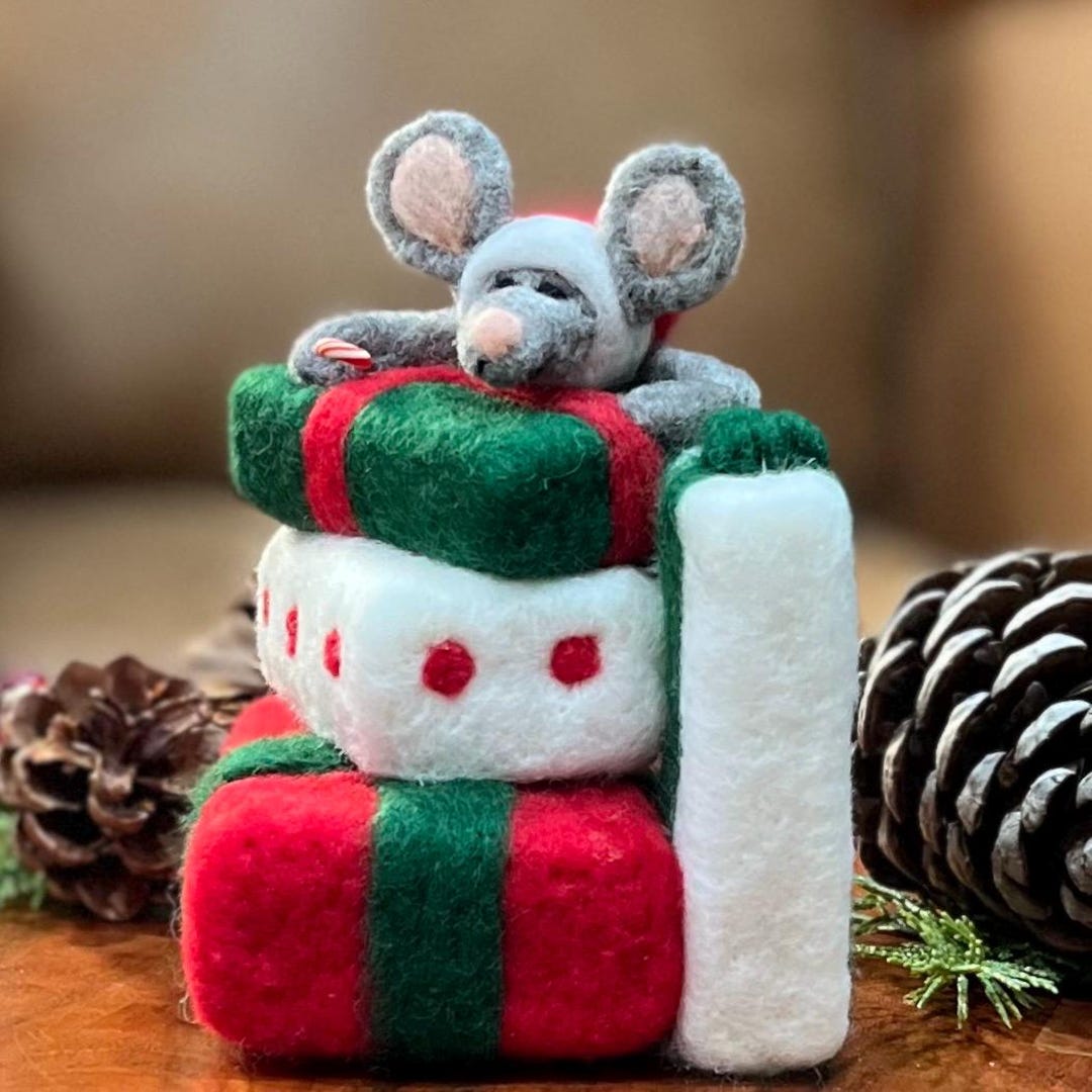 Needle Felted Christmas Mouse With Presents: Handcrafted Wool Figurine ...