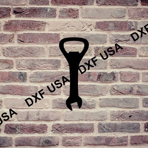 Könnte beinhalten: Schwarze Silhouette eines Flaschenöffners in Form eines Schraubenschlüssels vor einem Hintergrund aus Ziegelmauer. Der Text "DXF USA" wird diagonal über das Bild wiederholt.
