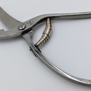 Friodur Inox | Zwilling J. A. Henckels | Vintage 1970s | Poultry, Boning Shears, Kitchen Scissors | Spring-Loaded, Hinged Catch | Germany