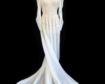 1930s  Chiffon Lace Wedding Gown, Long Train, Size XS/S