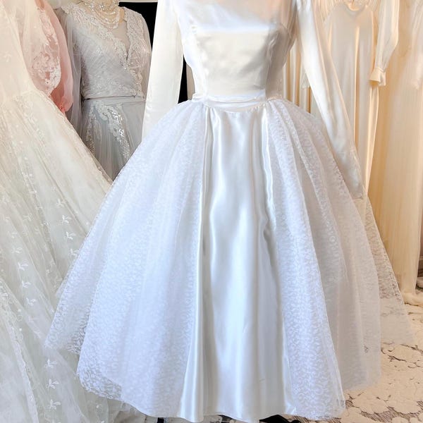 1950s Vintage Satin & Lace Tea-Length Wedding Dress - Audrey Hepburn Style XS/SM