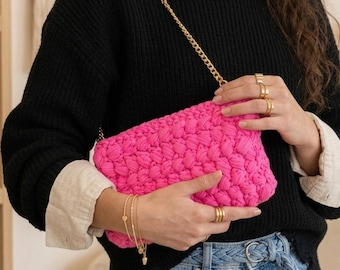 Crochet Bubble puffy Bag/Handmade Pink Modern Tote with Zipper,Gold Chain/Knitted Handbag