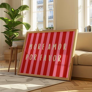 Póster horizontal Más Amor Por Favor ~ Póster rojo rosa ~ Decoración de pared de apartamento ~ Arte de cita de amor en español imprimible ~ Regalo de arte de pared
