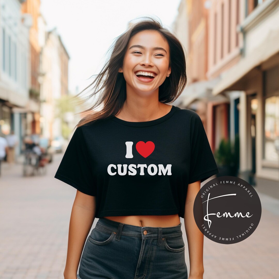 Baby Tee BITCH I'M A BOSS — Crop Top Y2K | I Heart Creation™