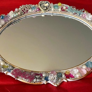 Espejo BedaZzled personalizado y glamoroso reciclado