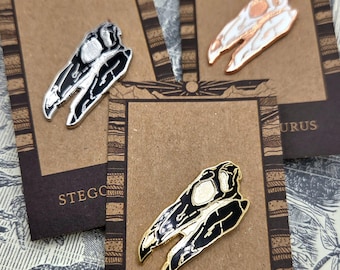 Stegosaurus Schädel Hard Enamel Pin