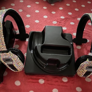 Headset with  individually placed stones