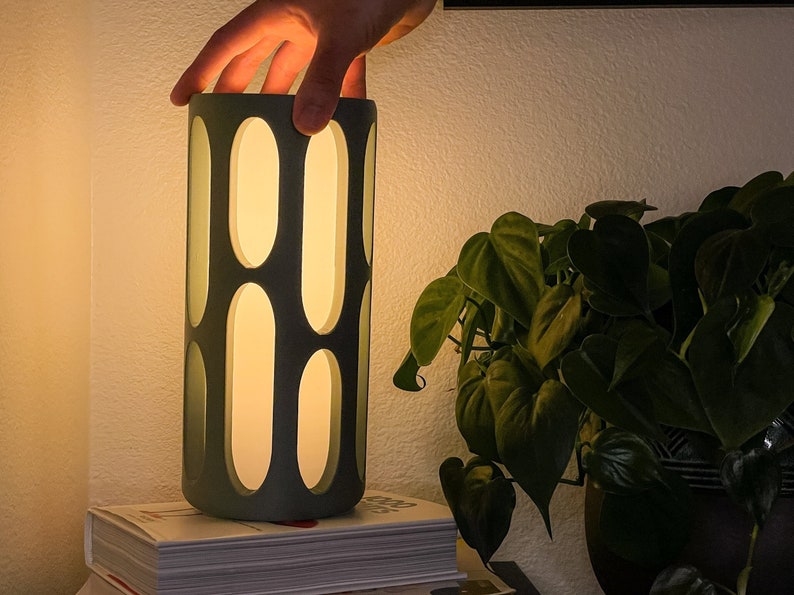 Amoeba Table Lamp with Warm LED Bulb image 1