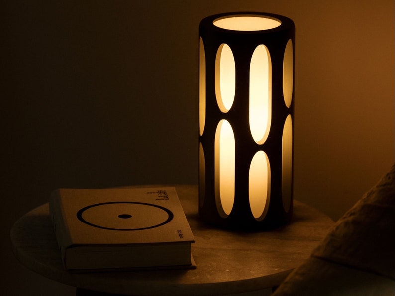 Amoeba Table Lamp with Warm LED Bulb image 2