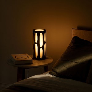Amoeba Table Lamp with Warm LED Bulb image 6