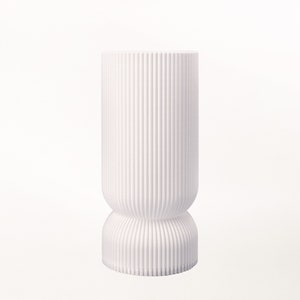 The Stance With Dimmable Warm LED Bulb 2024 GRAMMYs center piece image 10