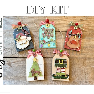 DIY Christmas Gift Ornament Tags & Gift Card Holders / Christmas Tiered Tray / Wood Decor / Christmas DIY