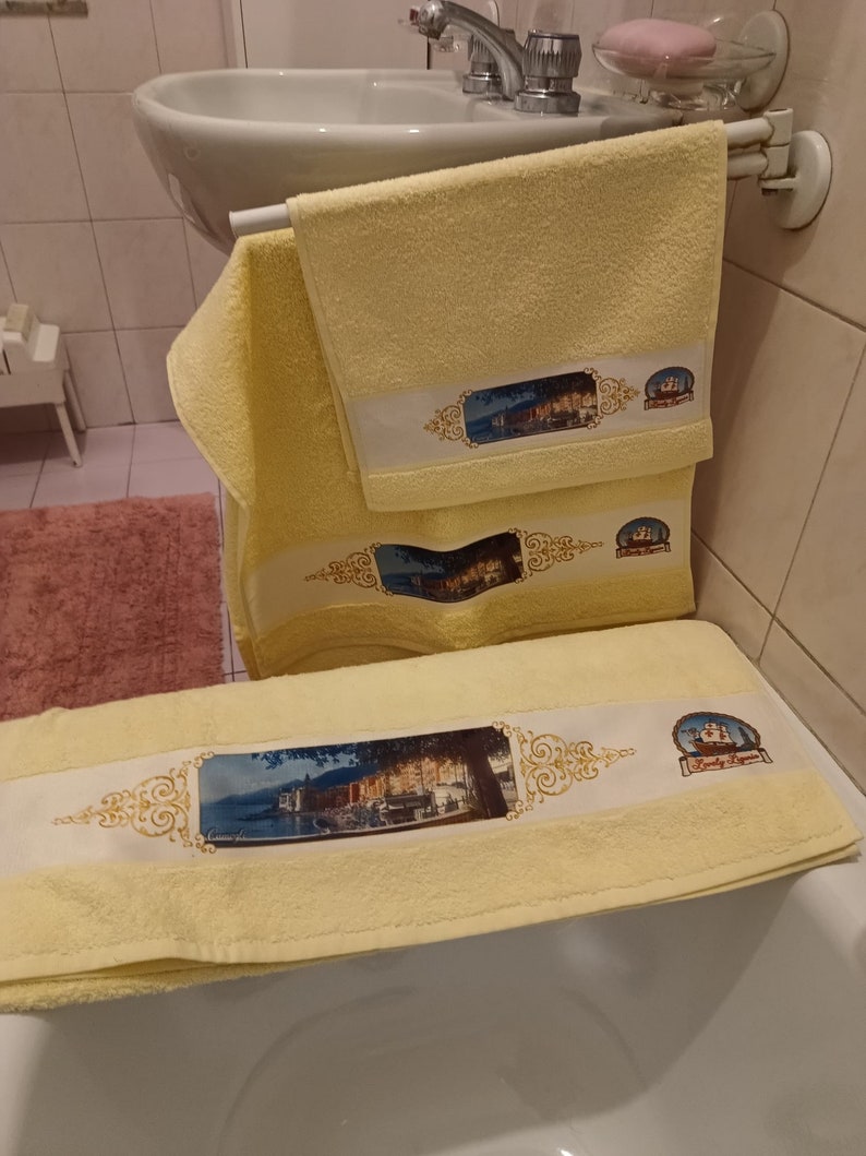 Gift idea, elegant personalized towels, face and guest towel sets, with images of Genoa, Pegli, Camogli, Rapallo Camogli