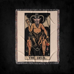 Coperta intrecciata con mazzo di tarocchi Rider-Waite del diavolo XV: arazzo con carte dei tarocchi di Satana gotico e decorazione con pentagramma, coperta intrecciata da strega