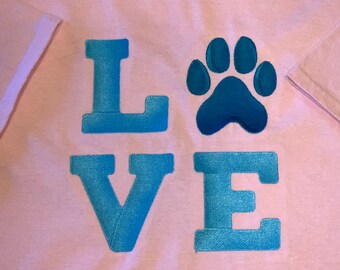 T-shirt, customizable, dog/cat/service dog, machine embroidery t-shirts