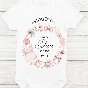 Dua wordt werkelijkheid | Babymeisje | pasgeboren | Aqiqah | Moslimbaby | Islamitische citaten| DTF | Babyvestje | PNG | Cadeau | Direct digitaal downloaden