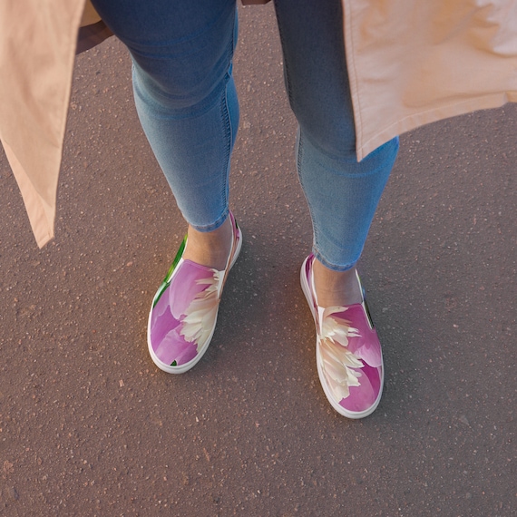 Pink Peony Perfection Women's Slip-on Canvas Shoes