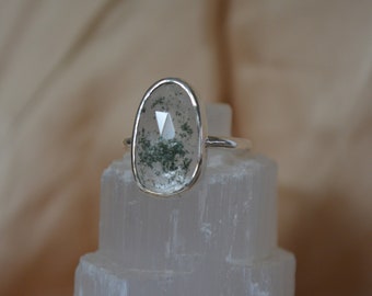 Sterling Silver Natural Crystal Ring, Green Quartz, Spiritual Grounding Jewelry, Gemstone Gifts, Handmade Boho Accessories.