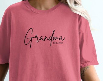 Grandma EST 2024 Shirt, Gift for New Grandma, Mother's Day Shirt, Grandma to Be Shirt, Cute Grandma Tee, New Grandma Gift, Comfort Colors