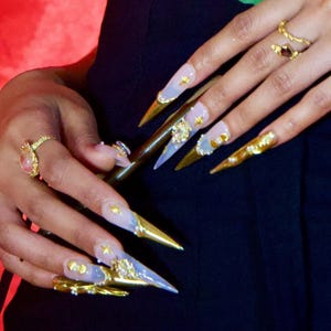 Solar Goddess Diamond & Gold Reusable Extra Long Stiletto Press-On Nails (Strong, Unbendable, Long-Lasting)