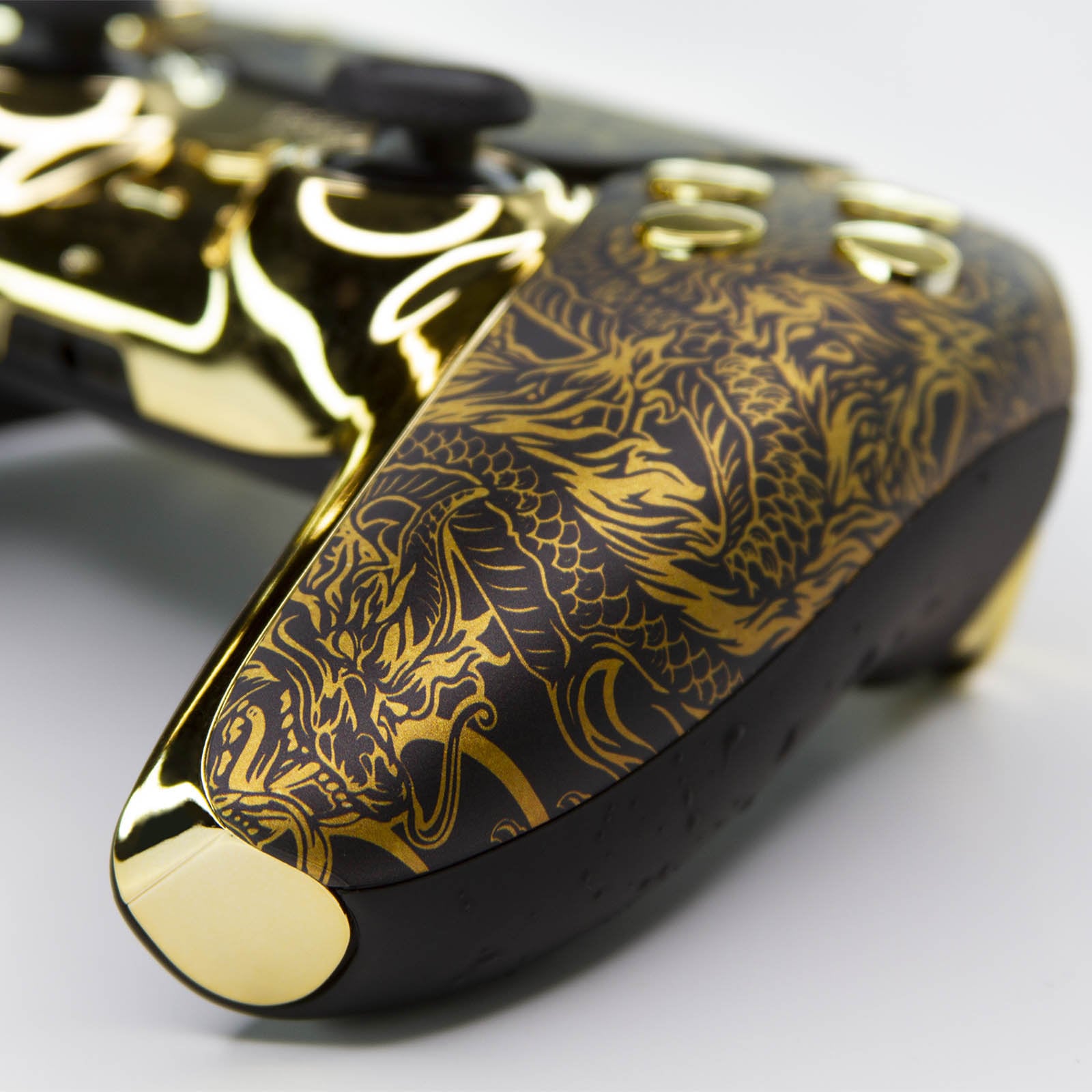 Golden Dragon PS5 コントローラー - Killscreen Chrome Gold & Black