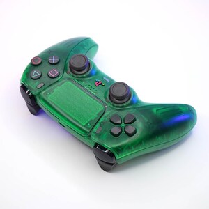 PS21005 Emerald main image 1