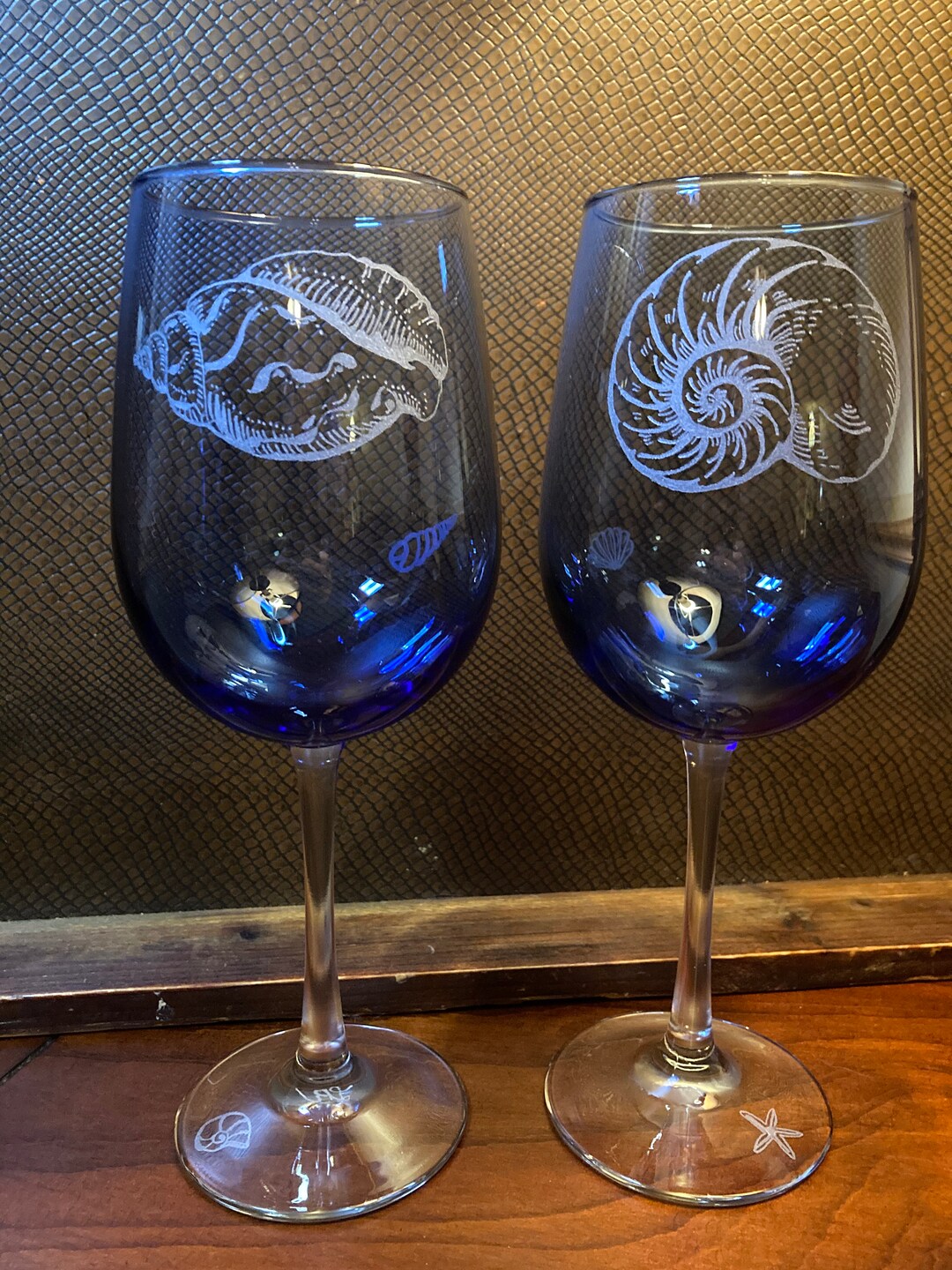 2 Seashell Design Hand Engraved Wine Glassesnew Etsy