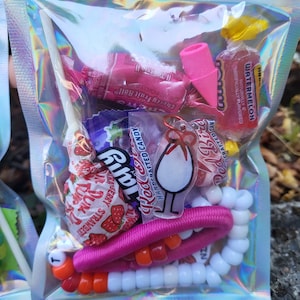 MCYT QSMP Egg Gift Bag