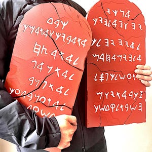 Zehn Gebote Tablets - Moses Film Replik, Steinoptik Plakette, Paleo, Hebräisch, Englisch, Ostern, Dekor, mehrere Farben und Größen erhältlich