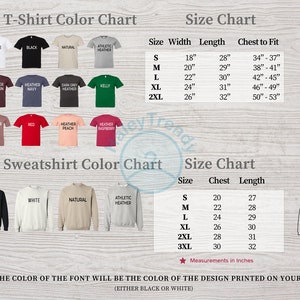 Op de afbeelding: Kleurenkaart voor T-shirts en sweatshirts voor volwassenen. De kaart toont verschillende kleuren T-shirts en sweatshirts, samen met maattabellen voor beide soorten kleding. De maattabellen bevatten maten voor breedte, lengte, borst en borstomvang. De tekst op de kaart luidt "Opmerking: De kleur van het lettertype is de kleur van het ontwerp dat op uw T-shirt wordt gedrukt (zwart of wit)".