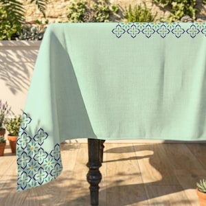 Geometric Floral Motif Rectangle Tablecloth: Light Pink Faux Linen Table Covers