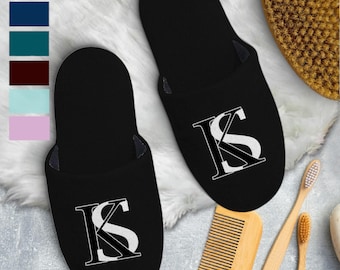 Pantuflas de casa personalizadas con monograma: Sandalias de dormitorio sin cordones con monograma de dos letras.