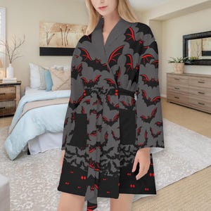 Vampire Bats Women&#39;s Short Bathrobe | Above Knee Nightwear Gown, Gothic Red Eyed Bats Robe, Spooky Bach Party Robe Gowns, Bathroom Accessory