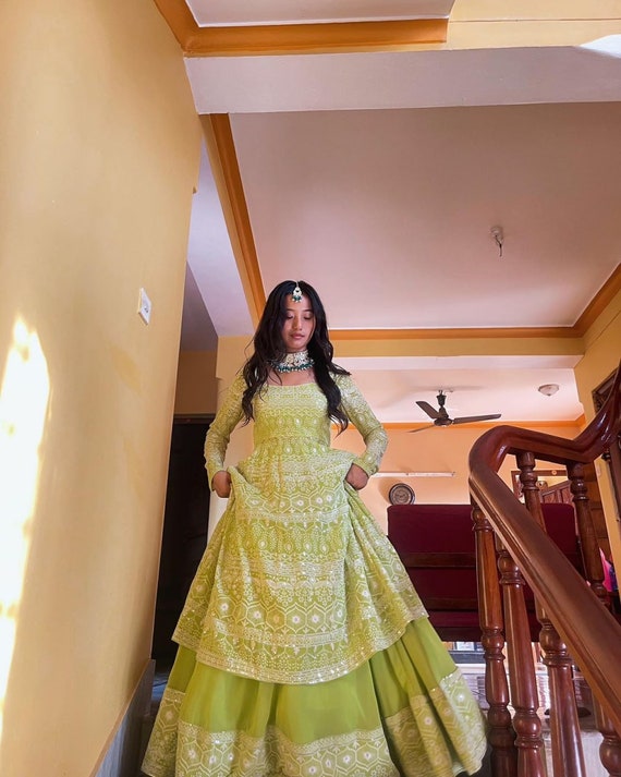 New top lehenga suit