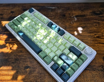Hand Built 75% Mechanical Keyboard – Matcha Green, Lubed Switches