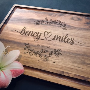 Personalized cutting board, Custom engraved, Gift for couple, wedding, birthday, anniversary, housewarming | CT09