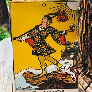 El Diario de Cuero del Tarot del Loco: Libro de Sombras Grimorio Antiguo imagen 5