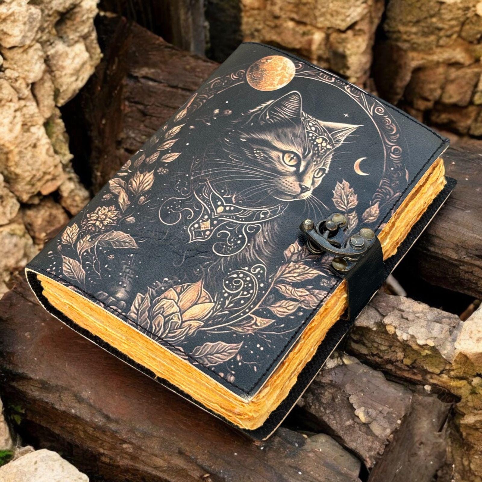 Leather Journal:Cat Handmade Gothic Grimoire Book of Shadows Print, Blank Spell Book Celestial Cat Leather Journal Gift for Him Her
