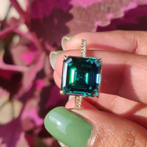 4 CT Green Asscher Cut Moissanite Ring: Solid Gold Bridal Set