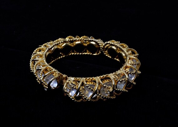 Hattie Carnegie Bracelet Gold tone with Large Rhi… - image 2