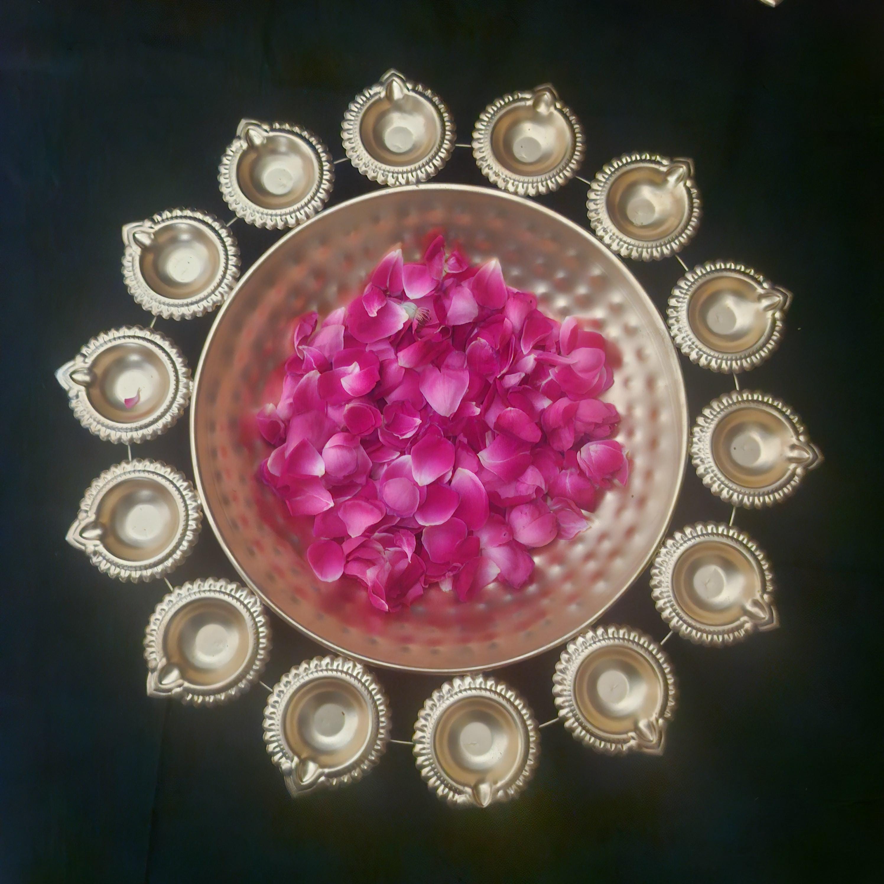 Handgefertigte Urli-Schale Aus Metall – Für Schwimmende Blumen & Teelichter, Heimdekoration, Diwali & Festtage