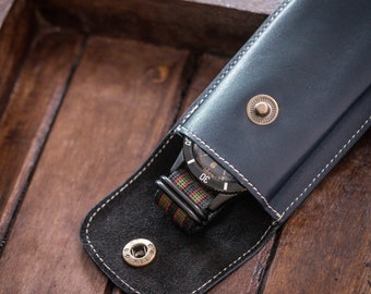 Watch pouch made of cowhide leather. Hand-stitched & Made in Germany