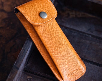 Watch pouch made of French grain leather. Hand-stitched & Made in Germany