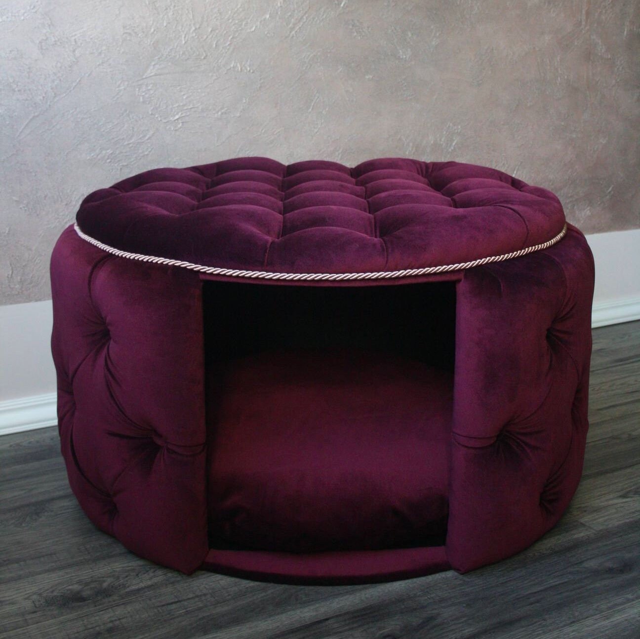 Electric online foot stool
